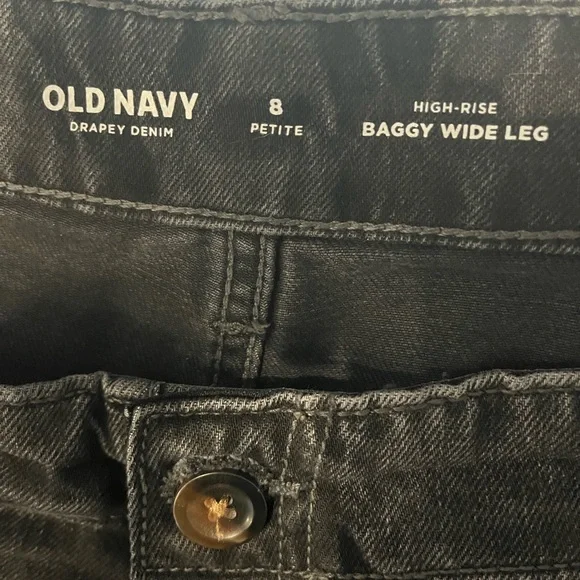 Old Navy High Waisted Baggy Wide Leg Jeans, Size 8P - Picture 6 of 7